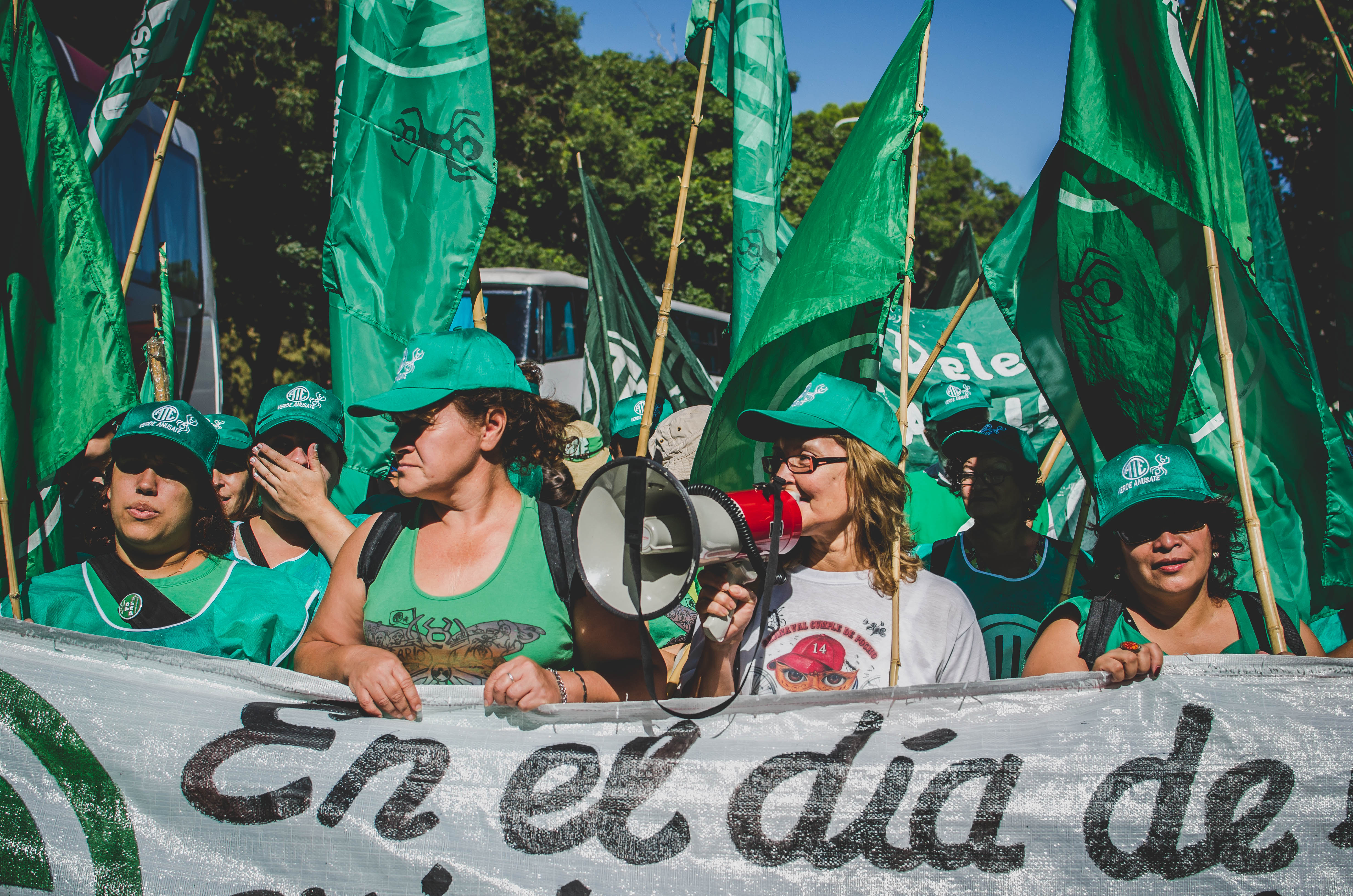 ATE Mujeres: Concentración frente a la Municipalidad