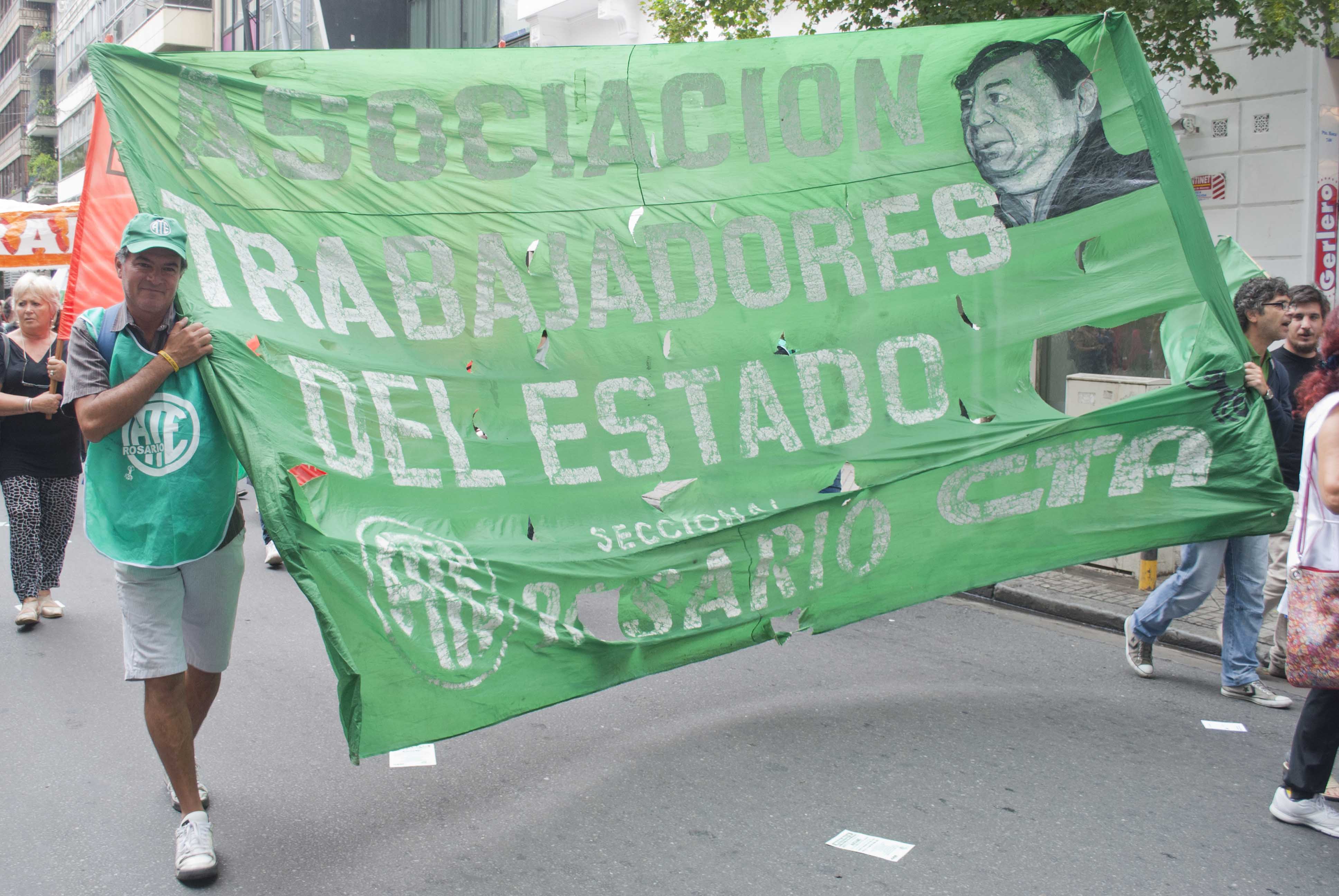 Todos los estatales por el bono de fin de año