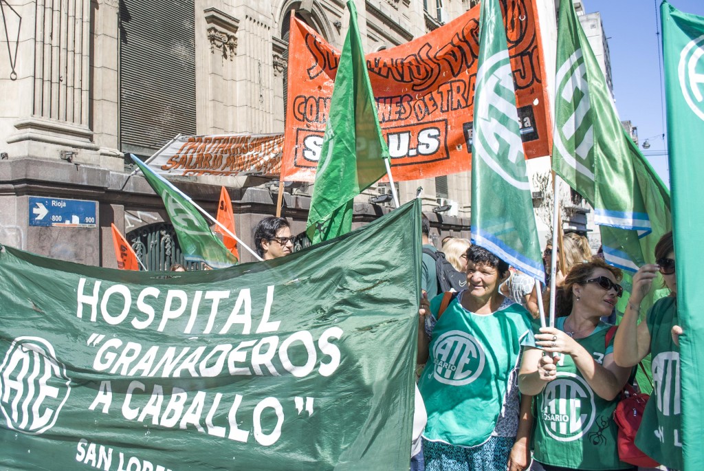 Trabajadores de la Salud frente al Nodo Rosario