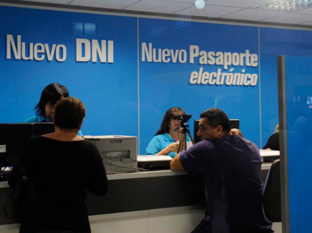 Solidaridad con trabajadores despedidos del RENAPER